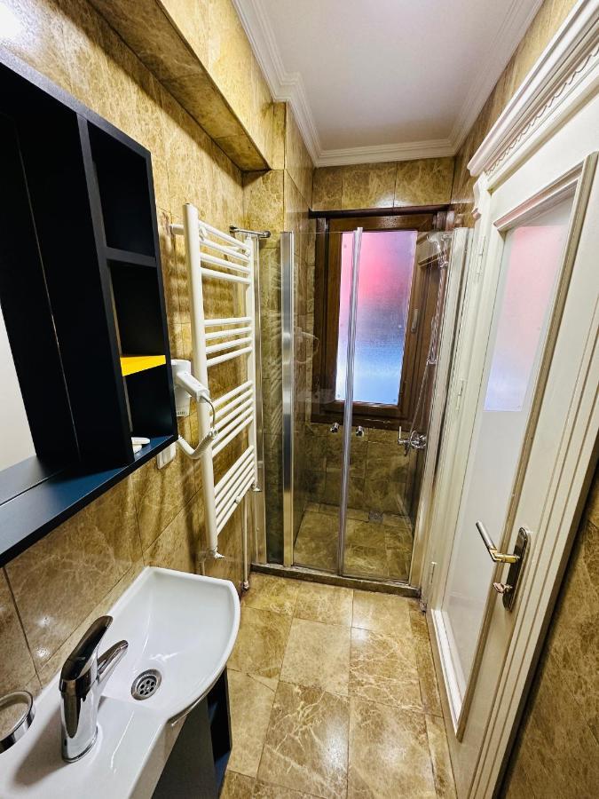 La Petite Maison Hotel Istanbul Exterior foto