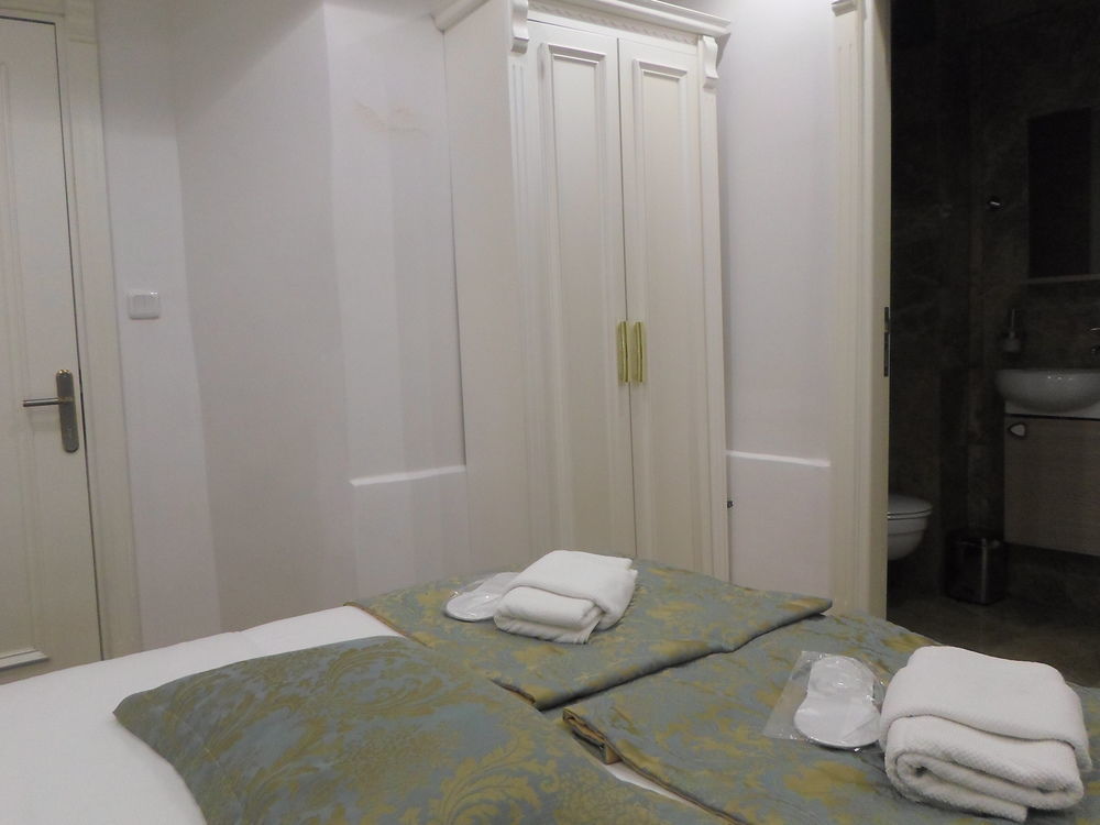 La Petite Maison Hotel Istanbul Exterior foto